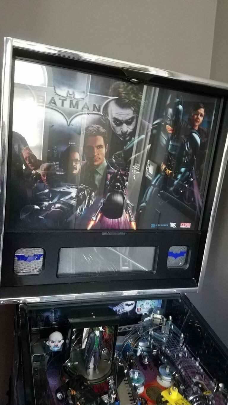 Batman Dark Knight Pinball Machine by Stern - Pinball Machine Center